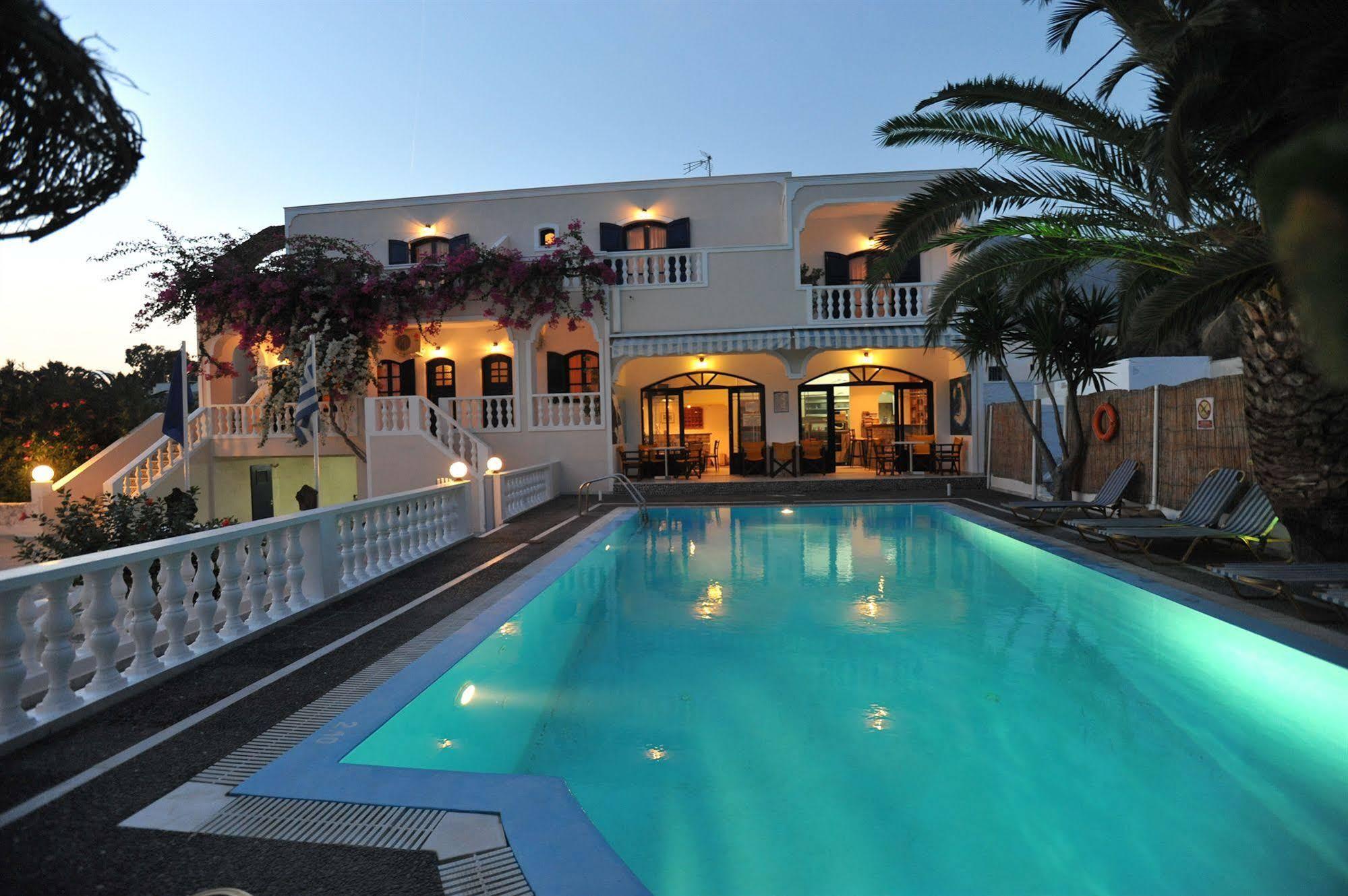 Stelios Place เปริสซา ภายนอก รูปภาพ