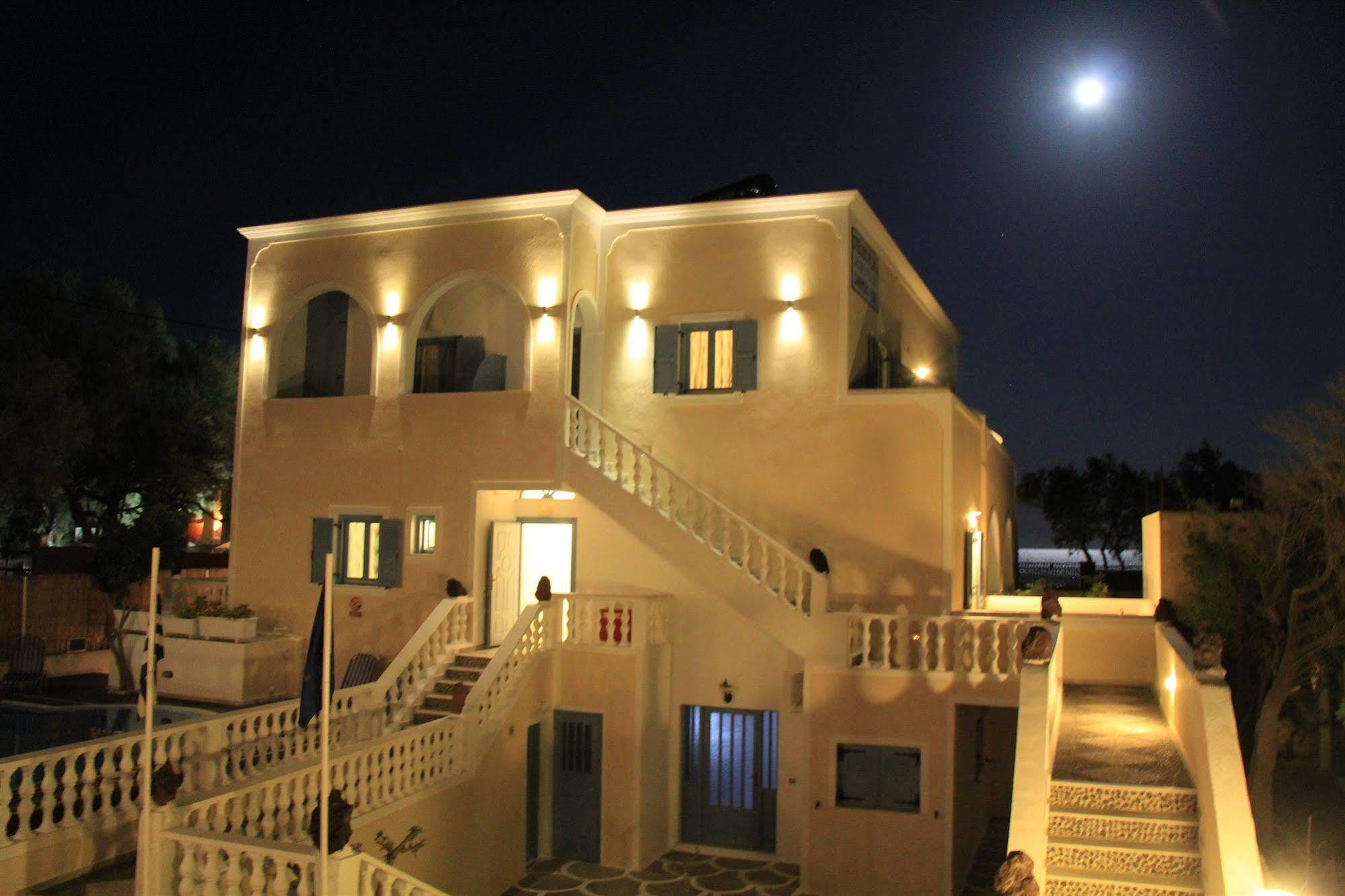 Stelios Place เปริสซา ภายนอก รูปภาพ